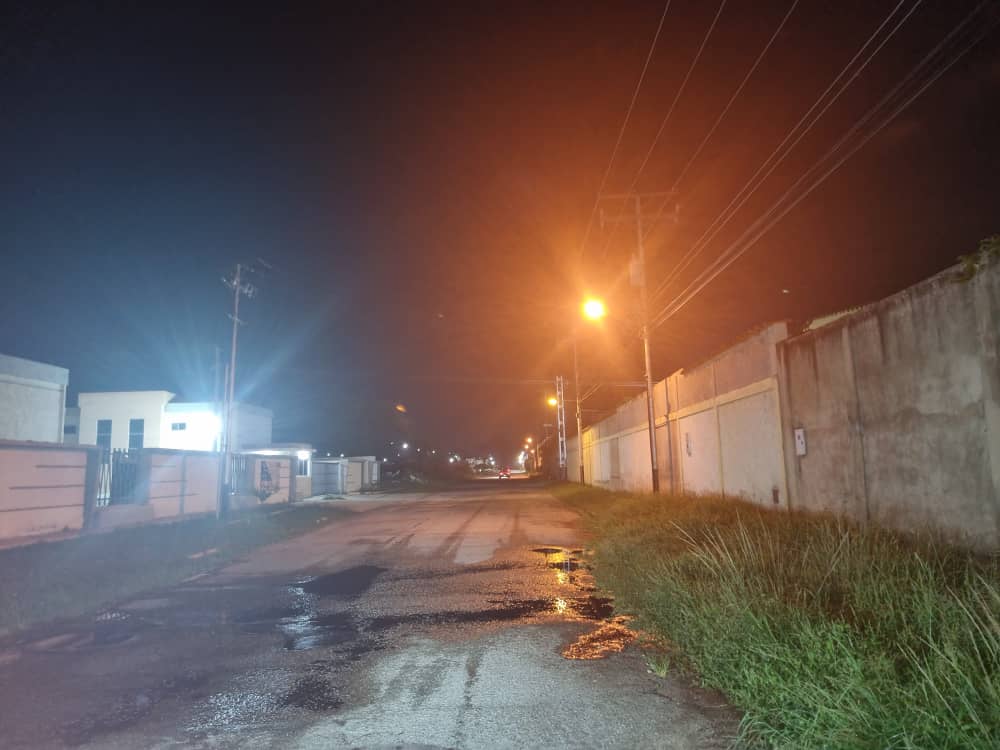 sandiegovial's tweet image. tazajal1: @sandiegovial @Alc_SanDiego @NoticiaSanDiego un vecino del sector  mini granjas el colonial bota aguas negras para la calle principal creando cualquier tipo de contaminación vecinos por favor ayuden a difundir @leonjura