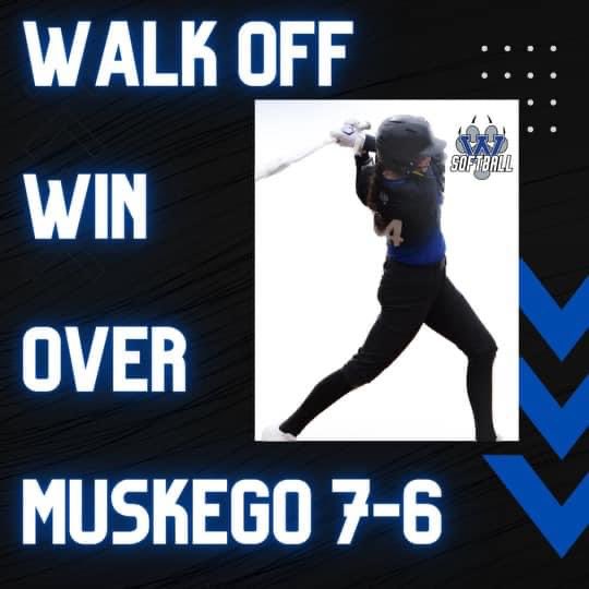 CONGRATS, VARSITY! 

(👀 Lauren Walters for the winning hit!)