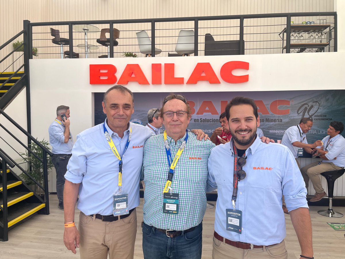 im_mining's tweet photo. You can’t come to @ExpominOFICIAL at @parquefisa without taking the chance to catch up with Chilean #miningtyre management, retreading & recycling giant @bailacthor - still a proudly family-owned company - many thanks to Alberto, Leopoldo & Raimundo Bailac for hosting IM today https://t.co/XCHDXiWjEO