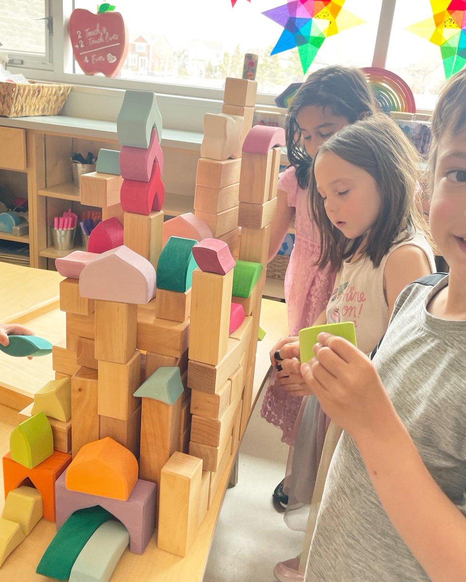 JoysofKinder tweet media