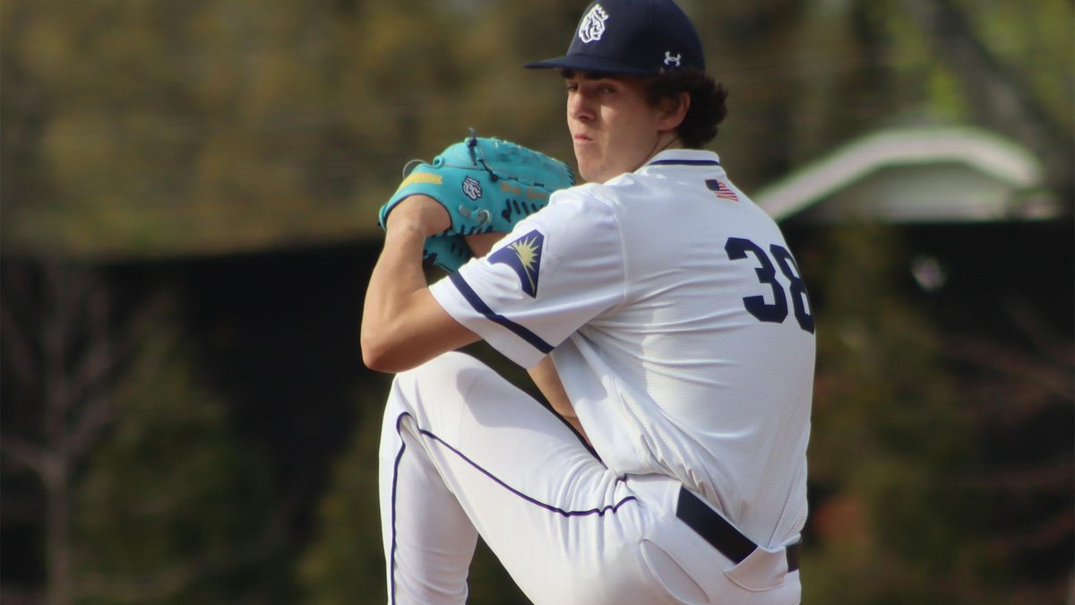 Career-Night from Blake Efird and Dominant Offense Propels Royals Past North Carolina A&amp;T

📰bit.ly/3HaeBo3