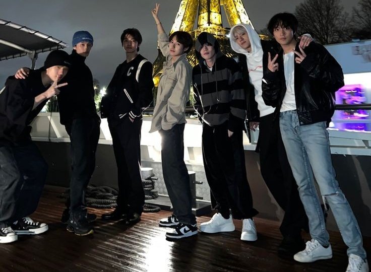 luviedongs's tweet photo. obviamente necesitamos a los dreamies en colombia porque no pudimos ver a haechan, extrañamos a mark y necesitamos verlo otra vez y ver a nuestros 7 chicos juntos mientras todos gritamos sus canciones y vivimos el sueño que siempre anhelamos durante años
NCT DREAM EN COLOMBIA 🇨🇴 https://t.co/YGiavO43nm