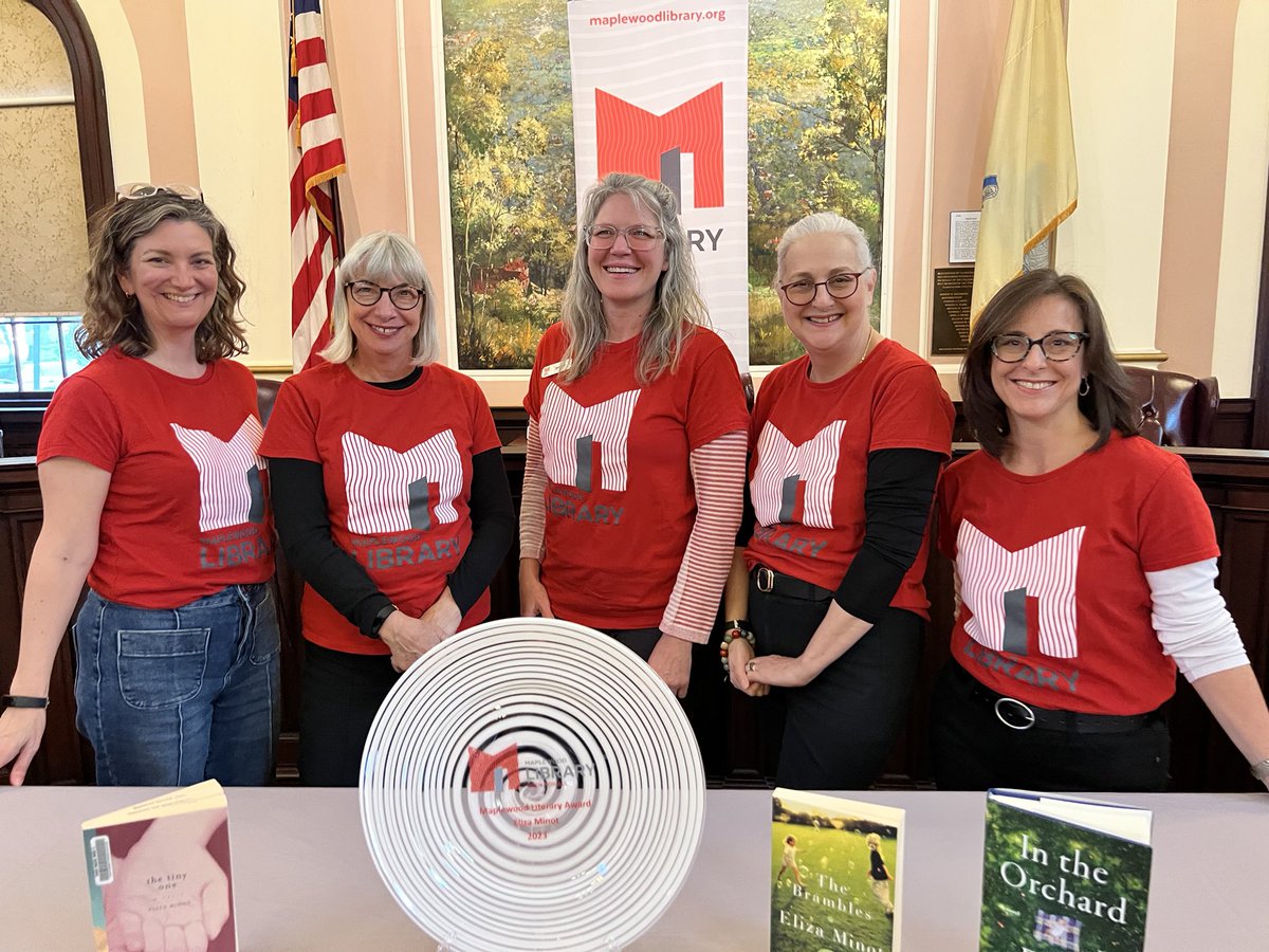 maplwdlibrary's tweet photo. Shout out to our wonderful library staff on National Library Workers Day! Thank you for making the library magic happen every day ✨ #NLWD23 #NationalLibraryWeek #MaplewoodLibrary https://t.co/WKBMD9TtaO