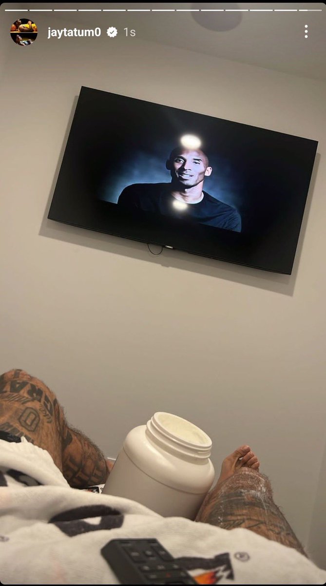 WashedLouis's tweet photo. 8/21 FG
1/11 3pt FG
#NextKobe https://t.co/JtJm2OWeSf