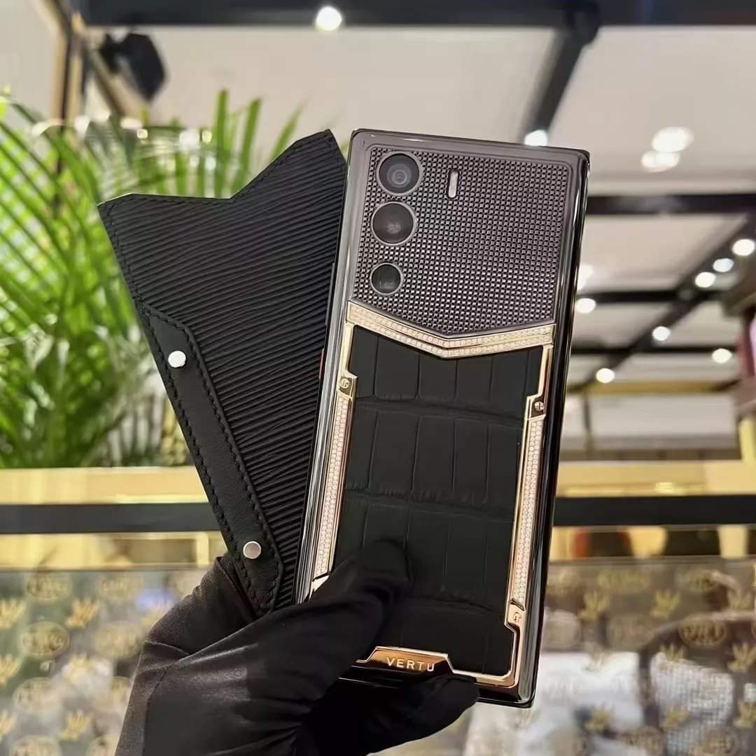 Shirly913985215's tweet image. Your efforts today are a foreshadowing of luck，
The dedication of the present is the blooming of tomorrow. #METAVERTU #VERTU #web3phone #web3 #cryptophone #crypto #craftsmanship