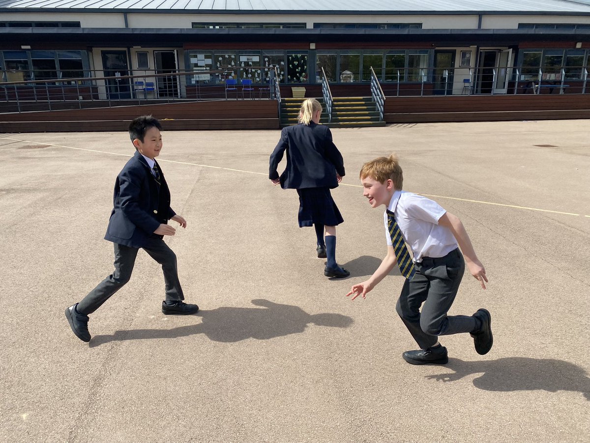 DrWallScience's tweet photo. 4T getting to grips with the particle model by being particles in solids, liquids & gases. #chemistry #outdoorscience #stem #particlemodel ⚛️ @Habsmonmouth https://t.co/Z2oAfmFGS0