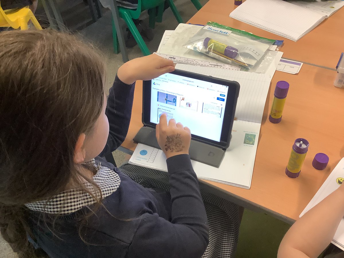 4Tcps's tweet photo. Our new writing unit for English is a non-chronological report about the human skeleton and muscular system. We spent our first lesson looking at examples of non-chronological reports to explore some of the features we would need to include. #croxtethwriting https://t.co/Nbl0SRFiJV