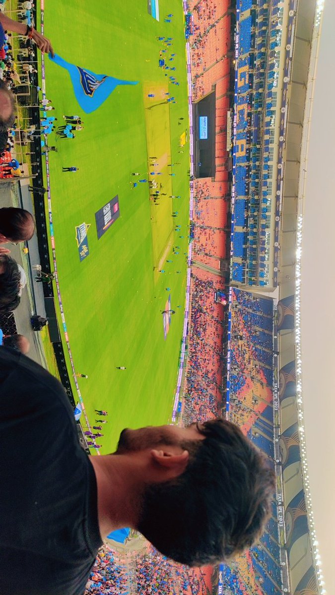 hitenn_mistry's tweet photo. What an amazing atmosphere!!!🙌✨  #NarendraModistadium
#MIvsGT #AboutLastNight https://t.co/yTsydcA31J
