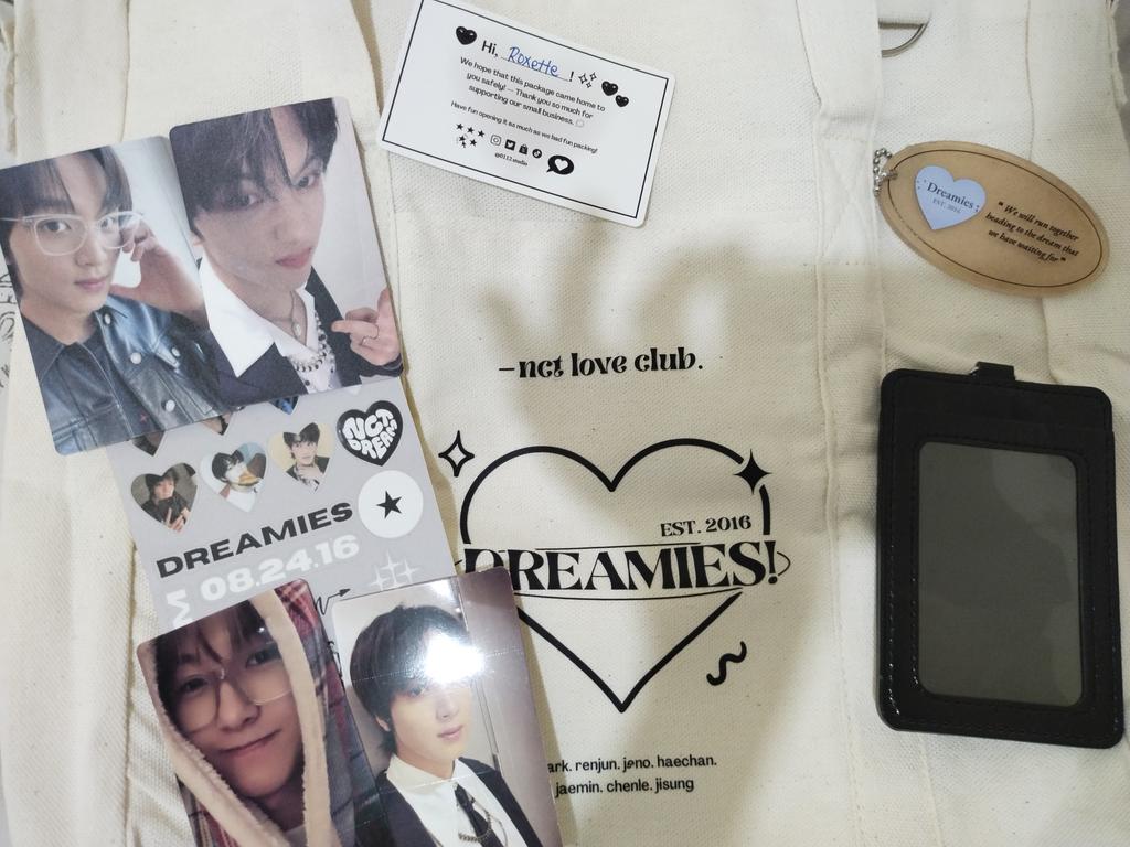 zenniehohoe's tweet photo. @0112studio THANK YOUU🥺💚 https://t.co/PXuqUb4uOU
