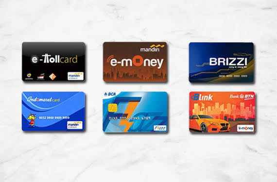 arpeeen's tweet photo. Menurut gue benda ini harus segera lenyap dr indonesia. Betapa ribetnya. Kalau saldo dikit, bayar tol trans jawa saldonya kurang. Kalau isinya banyak, pas ilang gabisa minta blokir bank. Kalau mau top up, kena admin dulu. Go for contactless for highway and public transport https://t.co/dS6g2sT5dJ