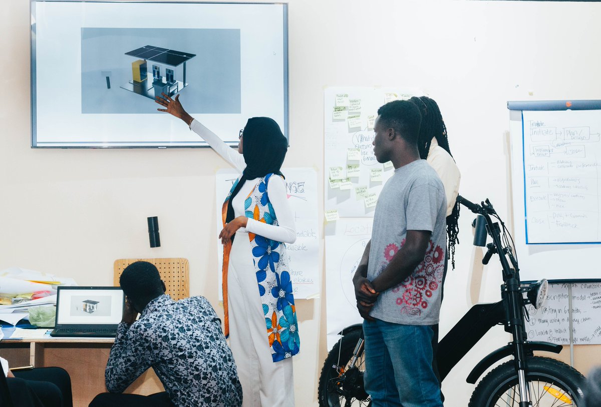 SiemensStiftung's tweet photo. 💡Join a Q&amp;A session on May 02 from 13:00 - 14:00 GMT+2 to learn more about our new R&amp;D call to validate and implement products and business models in #emobility in Ghana and Uganda.
➡️Click here to register for free: https://t.co/RwTqVplzGe
➡️Apply now: https://t.co/Ny6YfP9VIc https://t.co/B5gQnY0x5b