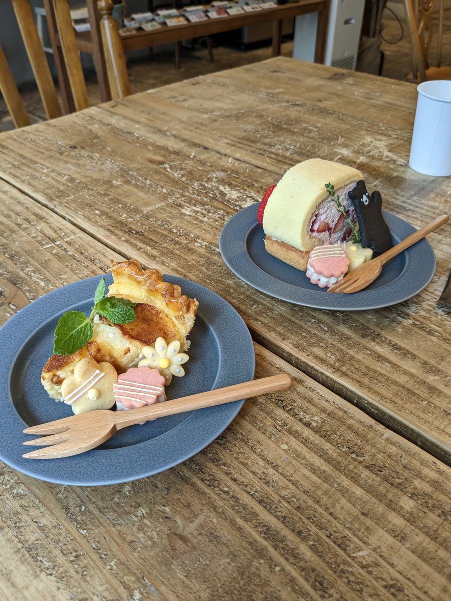 itutunohappa's tweet photo. bakelab行ってきました☕
くま社長とお話させて頂けて、
ワクワク、爆笑、
楽しい１日でした✨
ケーキもドリンクも、
お店の雰囲気も、
全てが温かく、
東大阪市のほっとステーションでした😋☕🎂🐻
#くま社長
#bakelab https://t.co/6EWCl2KpZm