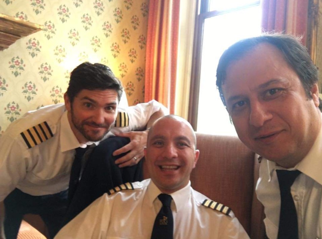 Today, we recognise and celebrate our pilots who safely fly everyone around the UK and Ireland. Happy world pilots day to all our crew. 👨‍✈️👩‍✈️🚁
#pdgaviationservices #helicopters #worldpilotsday #helicopterpilot