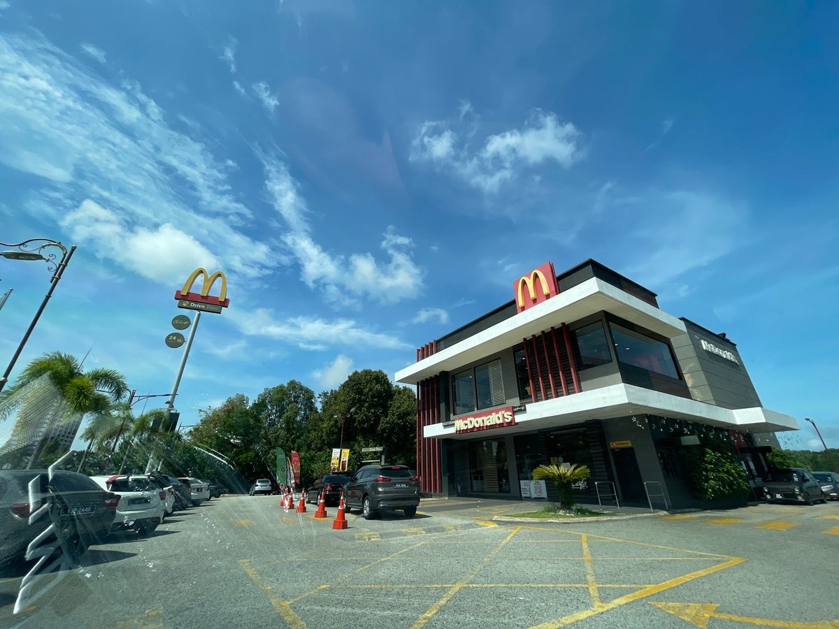 drazminias's tweet photo. Alas perut (@ McDonald's / McCafé in Kuantan, Pahang) https://t.co/cd2fY2bXU3 https://t.co/LWgbPHaz9X