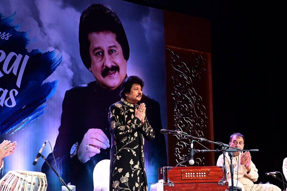 Sharing some pictures of capacity sold out concert Timeless Pankaj Udhas at Nehru Centre Mumbai on 22nd April to raise funds for PATUT presented by TransAsia diagnostics #liveconcert #ghazal #Timeless #thallasemia #fundraiser