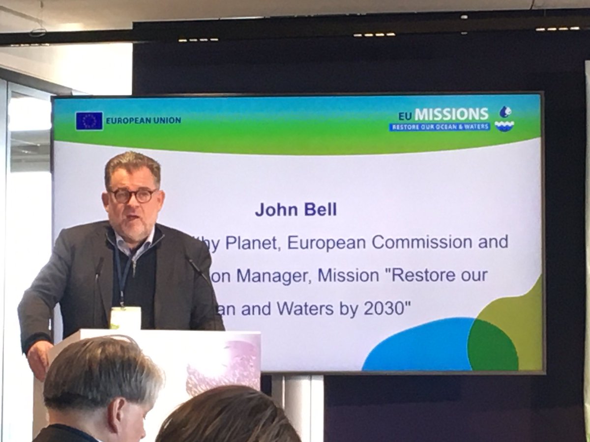 Juljeta22's tweet photo. #MissionOcean is not about the projects, it’s about the communities who will restore our ocean and waters! #eumissions #hamburg #lighthouse https://t.co/iNjEwx8v7T