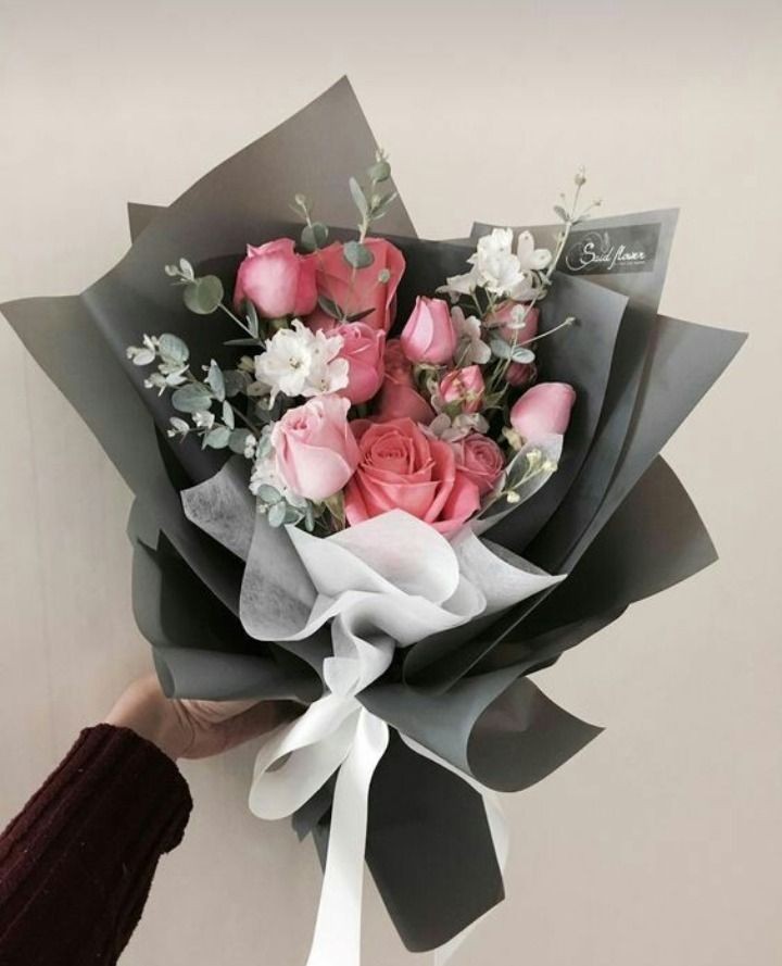 younghoonex's tweet photo. @PenguOnTheBeat Happy birthday to one of the coolest people I know and my favourite guy in the wolrd! 

May your day be as awesome as you are! 💐

#차니의_스물여섯도_사랑할게
#NEW_LOVE_NEW_DAY https://t.co/yTJgcxQ6eg