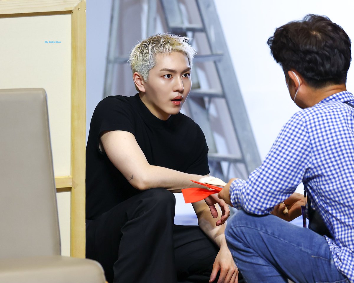 mybabybluekino tweet picture
