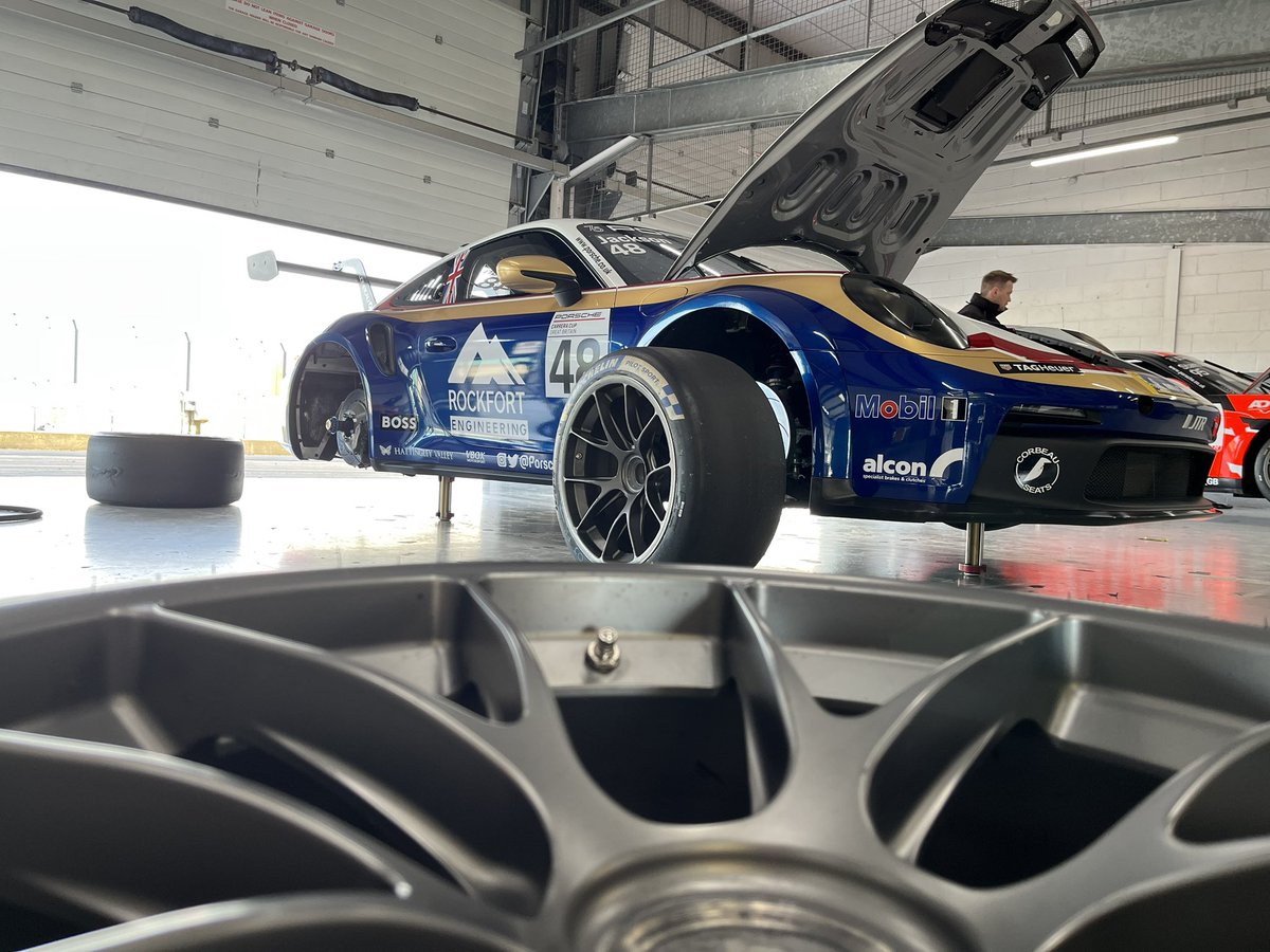 Suttie (Paul) tweet media