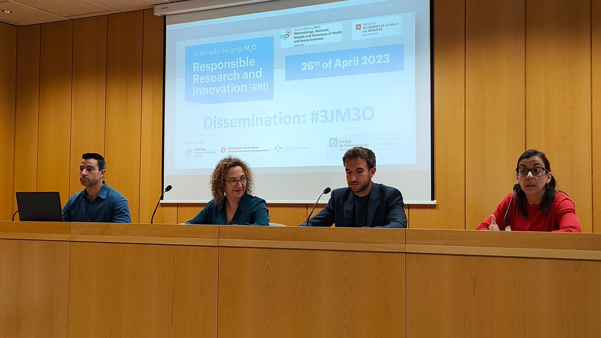 uvic_m3o's tweet photo. 👉🏻 The III Workshop of our Research Group about Responsible Research and Innovation has just started. If you disseminate you can use this hashtag: #3JM3O  
@javierjerezroig @anraar @eduminobes @UDivulga @UVic_FCSB @FundacioGrifols @COIBarcelona @ColFiCat https://t.co/zZo5TeodvX