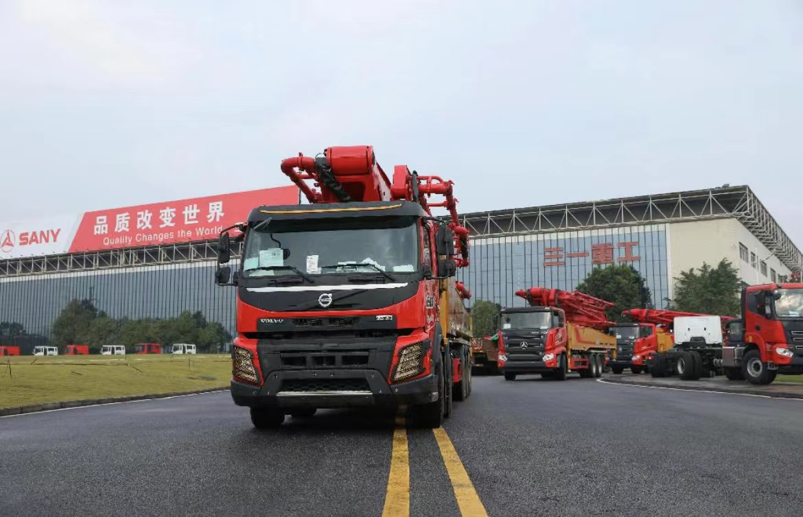 NicoleC24419658's tweet image. 68M Concrete Pump Truck Available