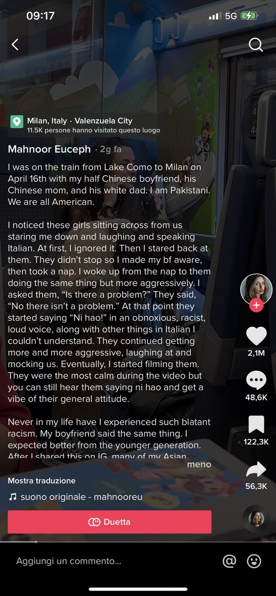 stanzaselvaggia's tweet photo. Non se ne è accorto nessuno ma su TikTok è diventato virale nel mondo (2 milioni di like, 50 000 commenti) il video di tre ragazze italiane che sul treno per Como perculano dei passeggeri cinesi con atteggiamenti razzisti. La ragazza pakistana che ha postato il video (e che era con la famiglia cinese) ha poi ricevuto le scuse da una di loro e le risponde spigandole la gravità di quello che hanno fatto.