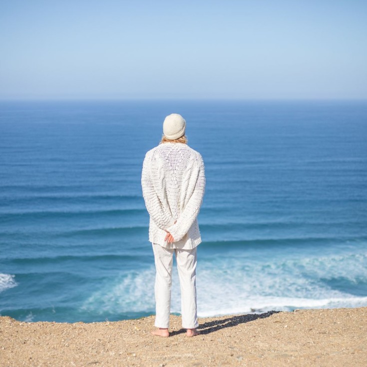 It's time to break free from the habits that have been holding you back. Step out of your comfort zone and try something new, something that ignites your curiosity and inspires you.