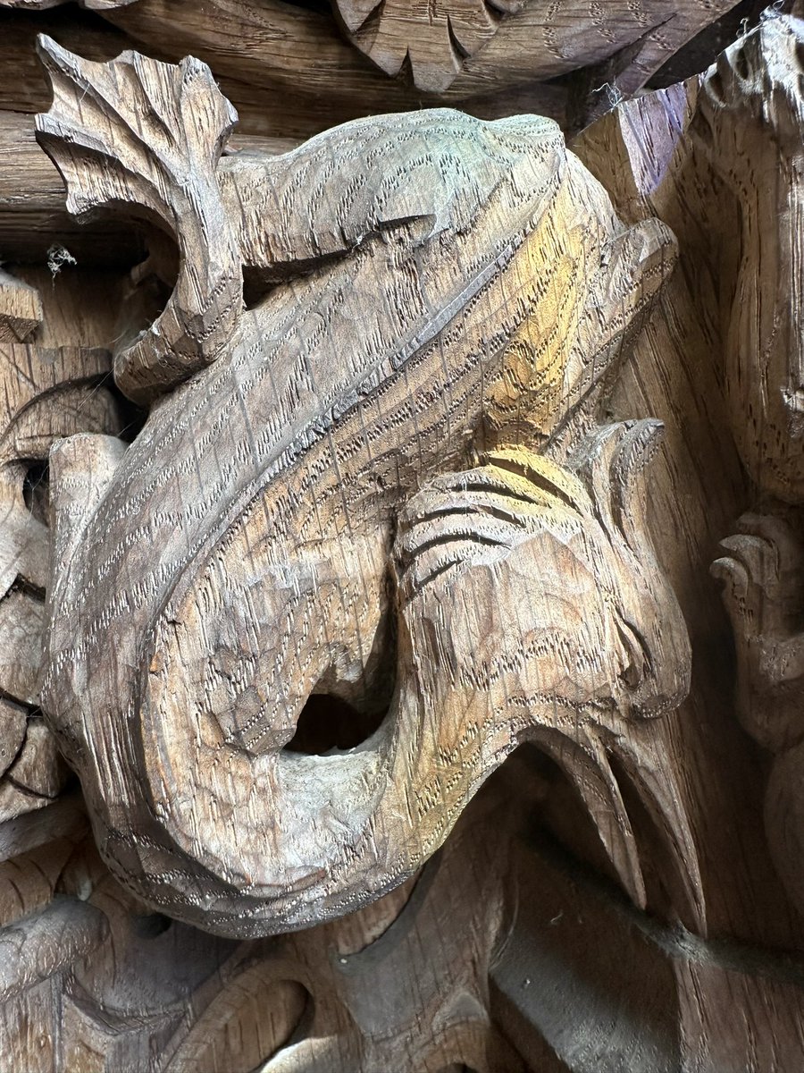 mutley7781's tweet photo. 👀 Lew Trenchard church #Devon
A beautiful carving of maybe a heron on the pulpit carved by the #Pinwill Sisters.
#Woodensday https://t.co/cRYDtls2Gt
