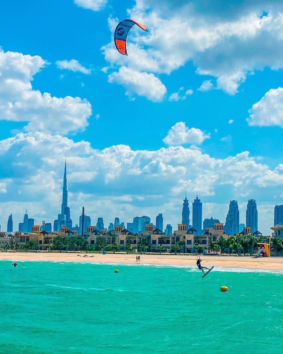 A very sunny ☀️ weather in Dubai