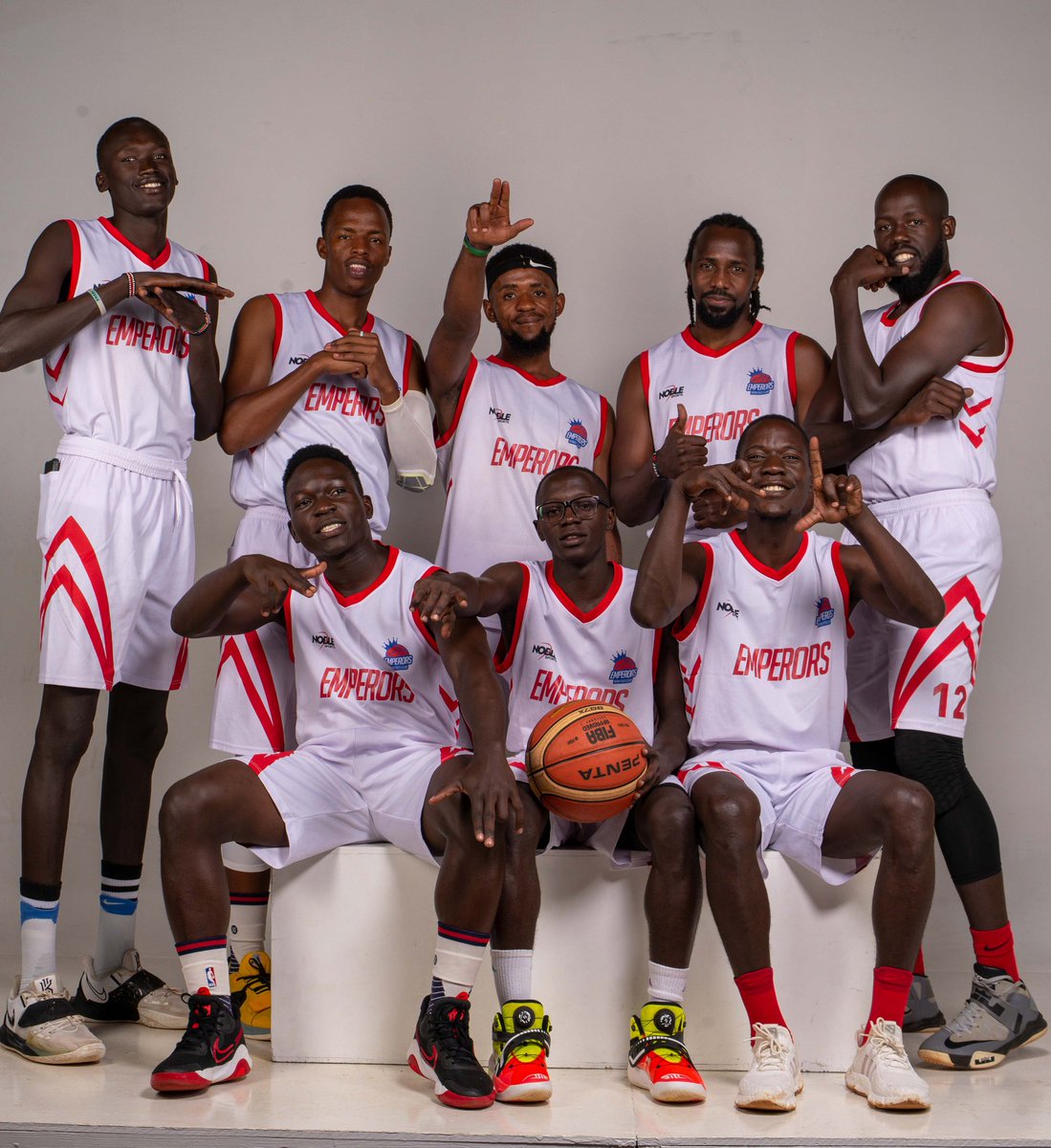 emperorsball256's tweet photo. As we await a busy WEEKEND
GAME WEEK 6
Berkley BC 17:00hrs (29/04/2023) 📍Rezlife-Lubowa
@ihoopsbball 17:00hrs (30/04/2023) 📍Nakasero P/S
@FUBA_DIV1AND2
#TheGoalIstoWin
#WeAreEmperors https://t.co/kXglgsKMMI