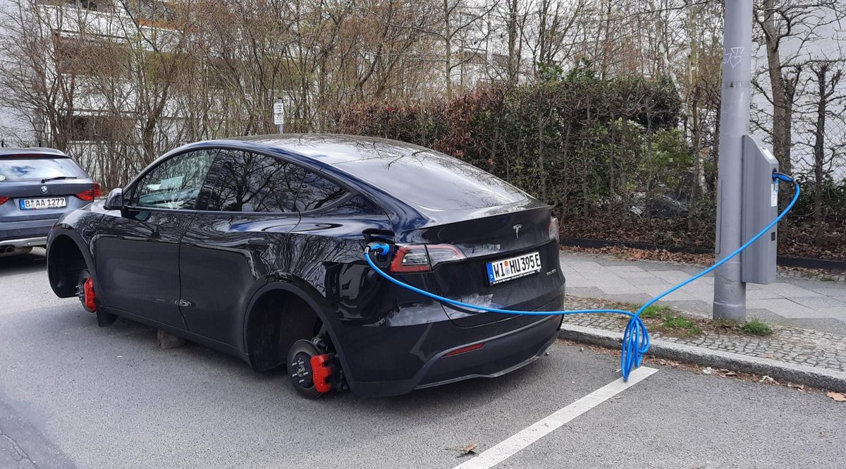 Der neue stationäre Tesla-Speicher.
#smartgrid #homepower