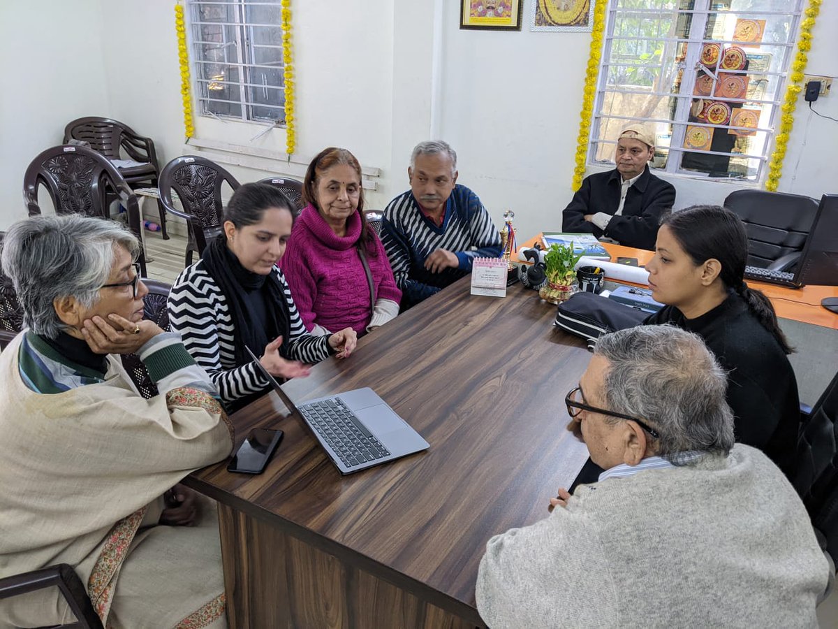 corurban's tweet photo. For a successful project, it is important to bring together various stakeholders including the local community (represented by the RWA), local elected councillor (Nigam Parshad), waste management experts (Shyamala Mani) and the bureaucrats (IAS officers and engineers). https://t.co/VPwPGP2gZi