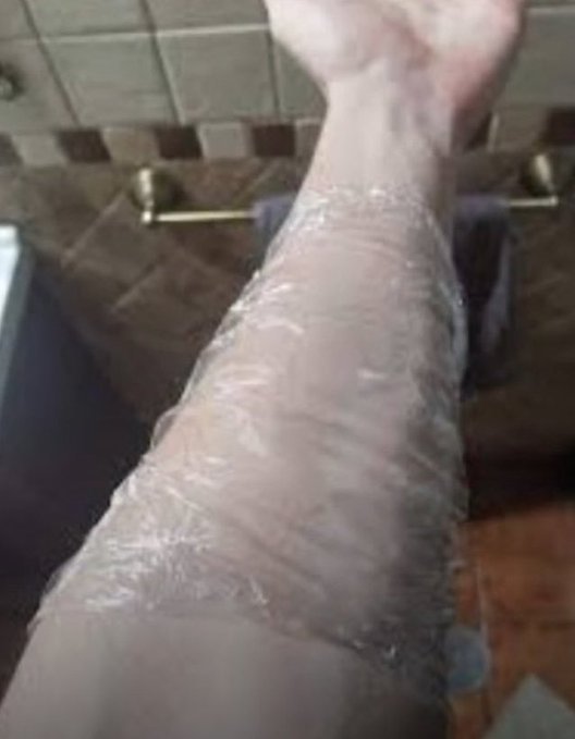 wwikihoee's tweet photo. me tatué las canciones buenas de young beef, opiniones?? https://t.co/30bzdUlC24