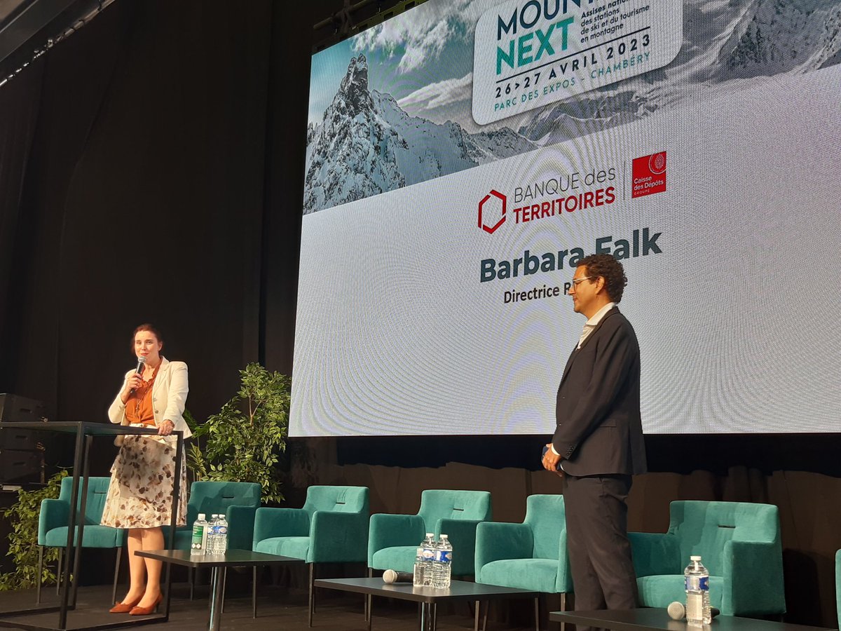 costein21's tweet photo. Ouverture de Mountain Next - Assises nationales des stations de ski et du tourisme en montagne. La @BanqueDesTerr et le Crédit Agricole des Savoie sont partenaires de l'événement.
@BdT_AuvRAlpes Barbara Falk #alpipro @Savoiexpo73 https://t.co/fm5X544Pjv