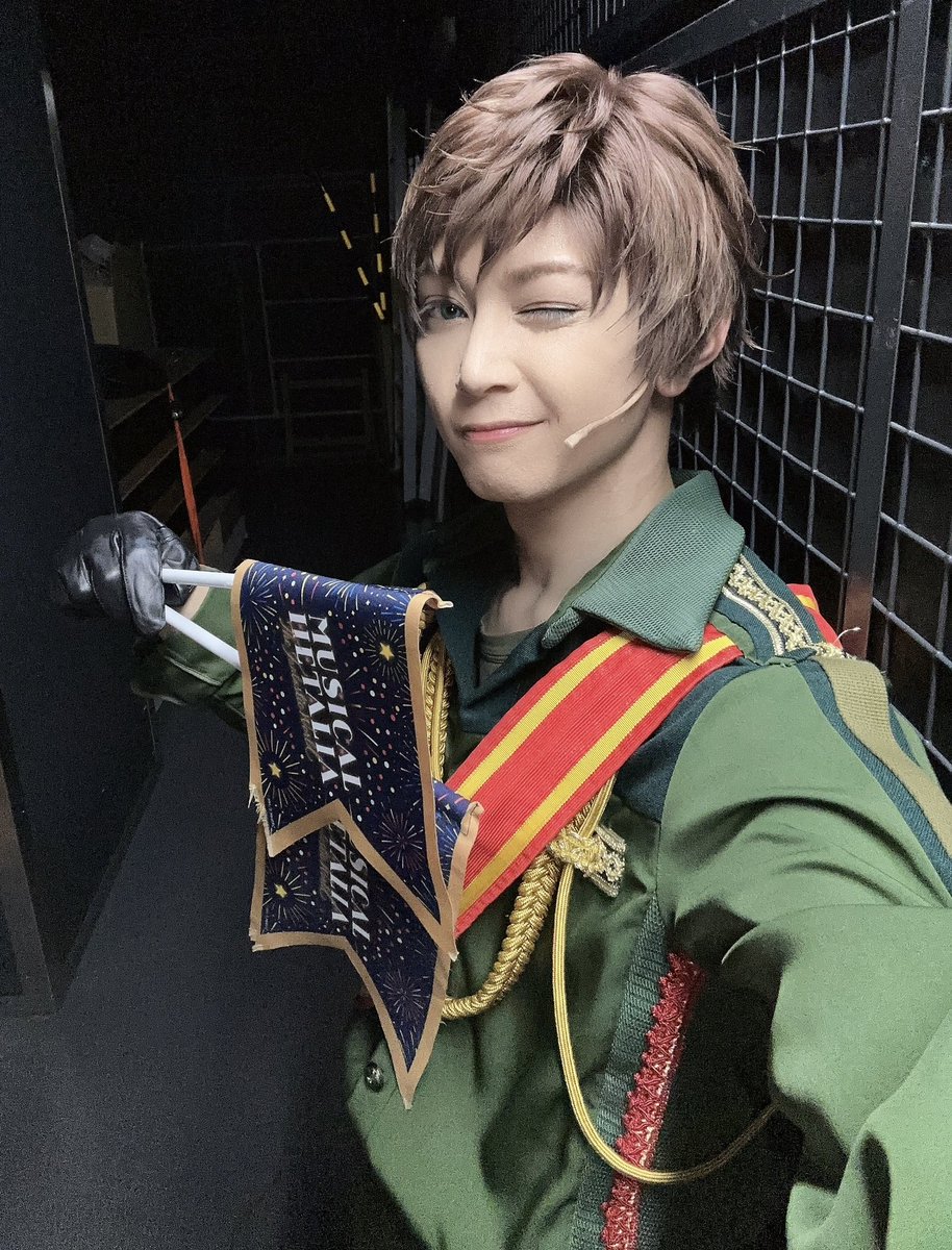 山田ジェームス武 on Twitter "使ってない写真。 ※ウィンクができないからお蔵に…。"