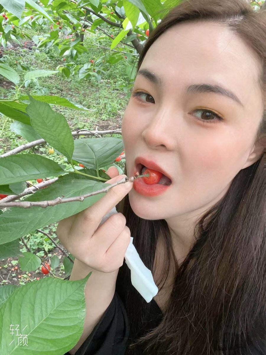 SSRSWDMZ's tweet photo. 🍒樱桃 #反差 #御姐 #少妇 #母狗 #射屏 #人妻 https://t.co/Kt7oUfBMmv