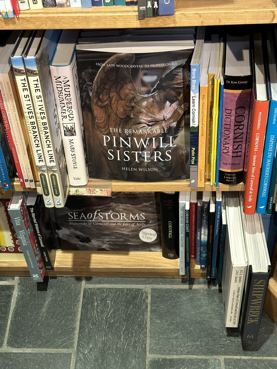 mutley7781's tweet photo. 👀 #StIves #Cornwall
Good to see @NellytheWillow’s book on the #Pinwill Sisters woodcarvers in @stivesbooks
So appropriate when there is Pinwill work in the church nearby. https://t.co/I60uBTmcFn