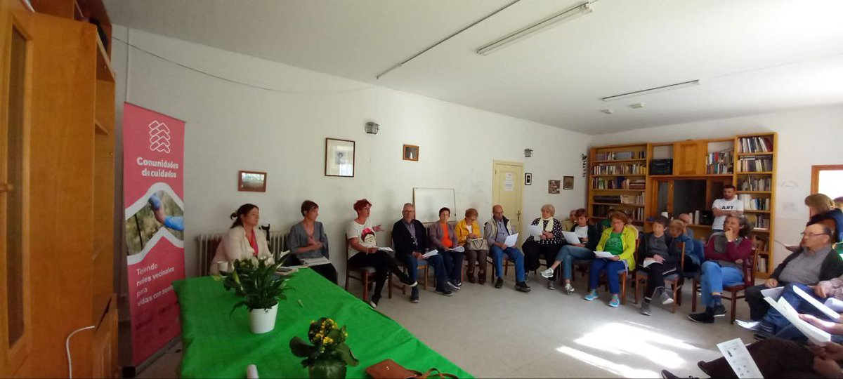 ComuCuidados's tweet photo. Y en Muñoveros, se ha inaugurado la iniciativa comunitaria de apoyo y cuidados con #PersonasMayores: un espacio para la participación, el ocio significativo y las actividades sociosanitarias.

Con @EquipoAndecha, Asociación Envejecer en Muñoveros y el Ayuntamiento de la localidad https://t.co/gIhTxiOJgp
