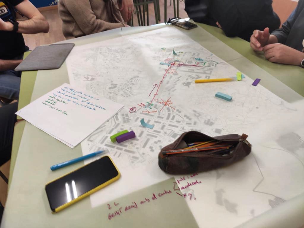 Dimecres 3 realitzarem la segona jornada de treball #pedibus #caminsescolars amb <a href="/escamotcoop/">L'Escamot Cooperativa</a>, famílies i <a href="/AFA_Practiques/">AFA Pràctiques</a>. Anem caminant junts i segurs cap a  <a href="/practiquestgn/">Escola de Pràctiques</a> . 
Seguim treballant!!!
👧🏻🧒🏼👦🏻🚶🏻‍♂️🚶🏼🚶🏻‍♀️🔝🔝