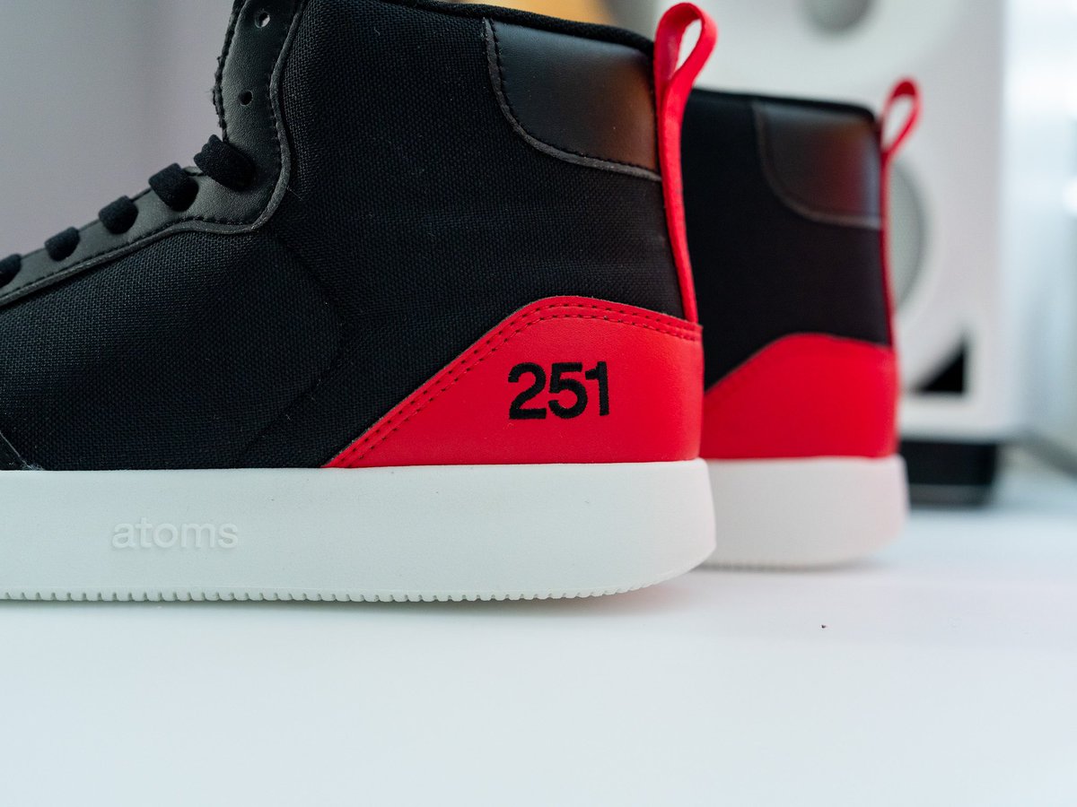 Krystal Lora tweet media