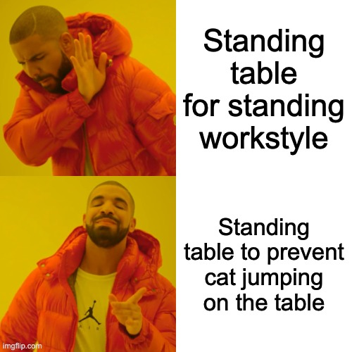 Oori_tenn's tweet photo. This standing table's purpose is different than what I imagined it would be. https://t.co/NcjhFPozp1