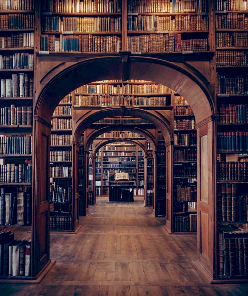 jude_dat's tweet photo. Magic happens here ✨

Upper Lusatian Library of Sciences.

Gorlitz, Germany https://t.co/N5TCdbFlWy