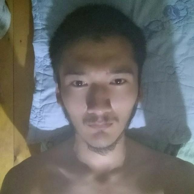 uxlayabman bezovta qimanglar