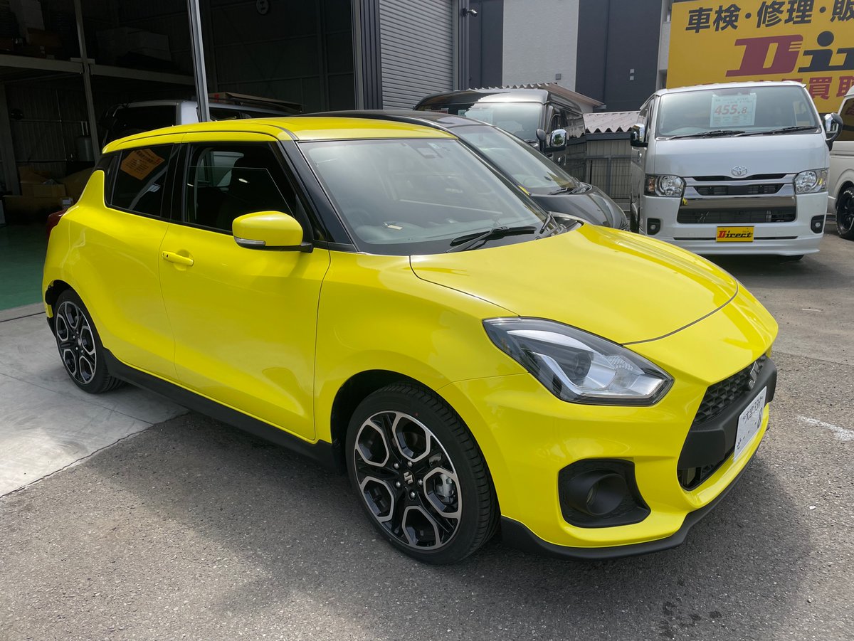 direct_carweb's tweet photo. 持ち込みでレーダー探知機取り付けました！
今回はSUZUKIのスイフトです♪

#ハイエース
#ハイエースカスタム
#車好きと繋がりたい
#箱車好きな人と繋がりたい
#ハイエース専門店
#整備工場
#グーピット
#グーネット
#リース
#���込み歓迎
#持込み
#持ち込み歓迎
#持ち込み
#SUZUKI　
#カスタム https://t.co/CpgcUaaAtW