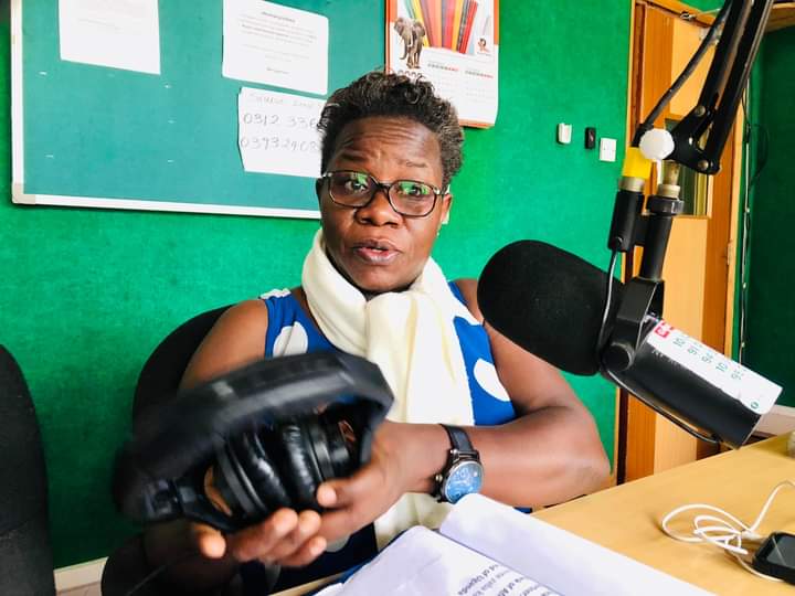 radiowestug's tweet photo. #OwakutangAheeru

Siima Mukama ahabw'okubusheesha okiri ohuriire,,,

@Kachaina1 x @maskaback x @HazelKaliisa baaragaramu kukutwara kuhisya shaaha 4 z'akasheeshe..

Bakwiniire bingi omu prog egi...

#GambaMpurire https://t.co/EVuWAXzMYC