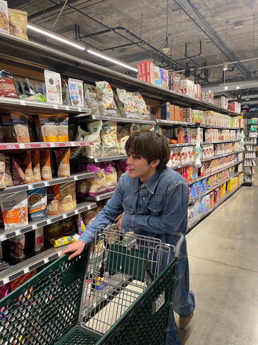 หนูกิเหมาหมดห้างได้เลยใช่มั้ยคะเฮีย🤪🩵