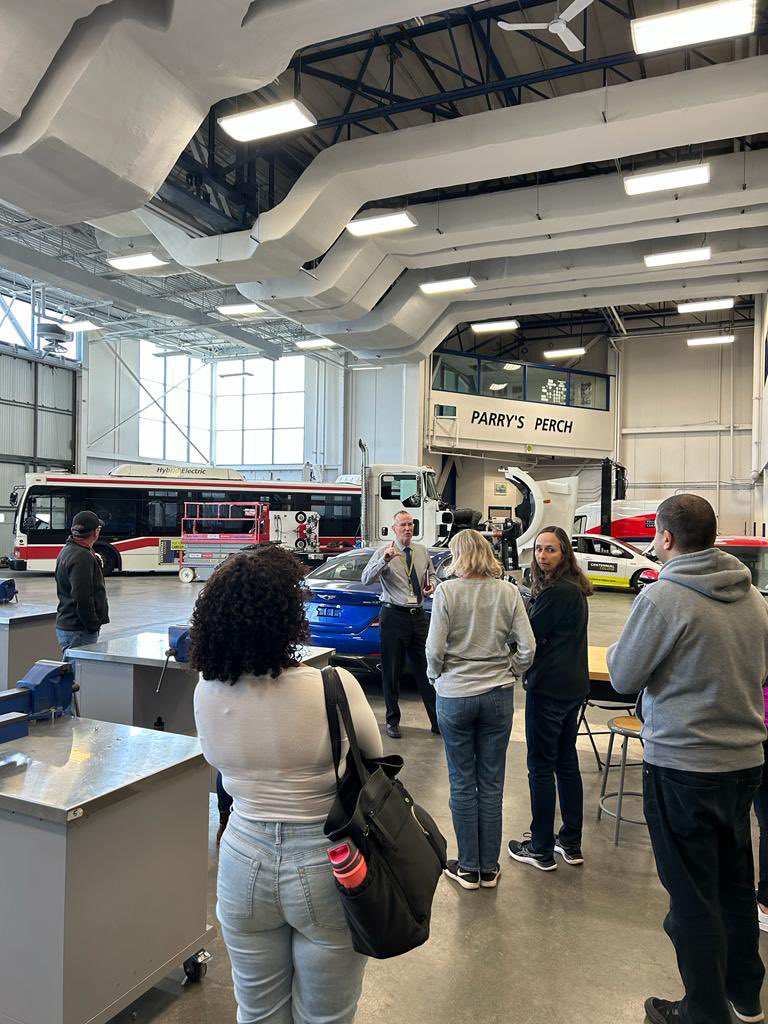 JananiPathy's tweet photo. Thank you @CentennialEDU for collaborating with our @YRDSBPathways team to host a campus visit for educators to learn about programs that match students’ interests. 📷:Kristy Macdonald https://t.co/r0Fzg2j5PM