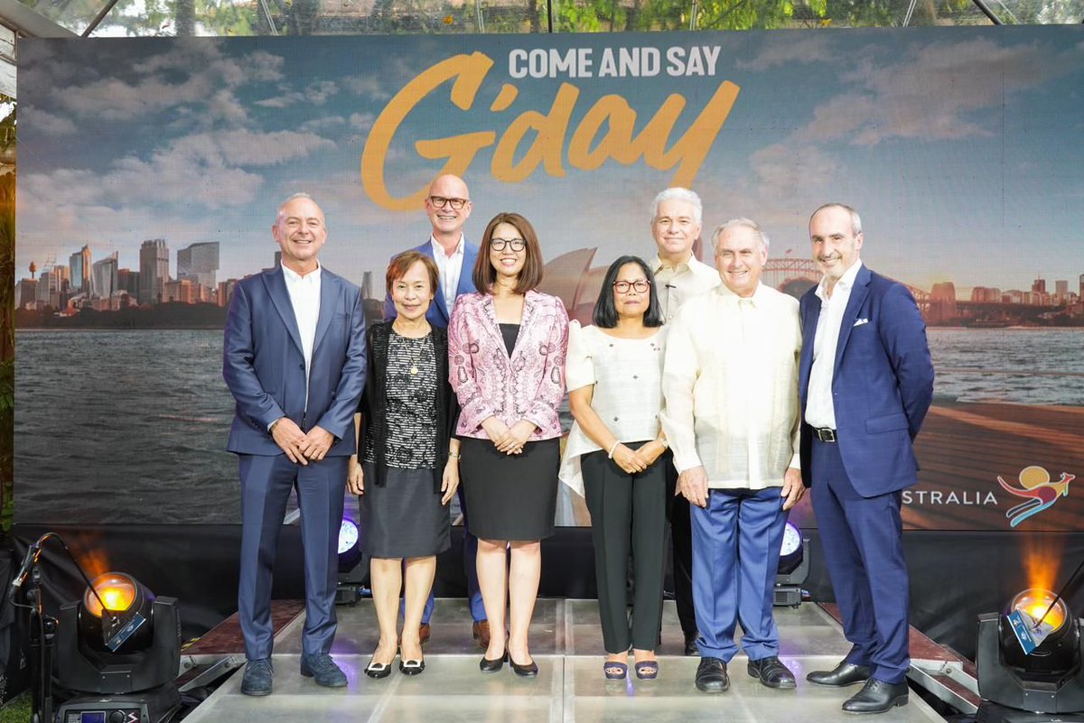 AusAmbPH's tweet photo. Wonderful to get together with Minister and Mrs Farrell, @TourismAus, @Qantas, @flypal and @CebuPacificAir to promote two-way tourism and more 🇦🇺🇵🇭 direct flights! We also had some very special #FilAussie friends join us to ‘Come and Say G’day’! #SeeAustralia https://t.co/AitIP4MpFE
