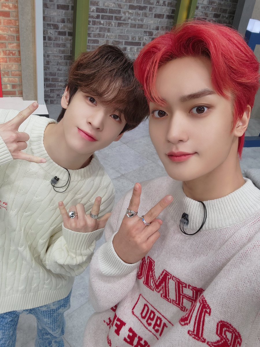 kimtaeyoung_my's tweet photo. Happy birthday to our boy Allen!
May your days are filled with happiness surrounded by your beloved members 🫶🏻
Thank you for being born and being such a nice hyung to our baby brother Taeyoung 🫢❤️
#런이의_따스한_25번째_생일
#To_My_Spring_ALLEN
@CRAVITY_twt @CRAVITYstarship https://t.co/rsBlwxfXCM
