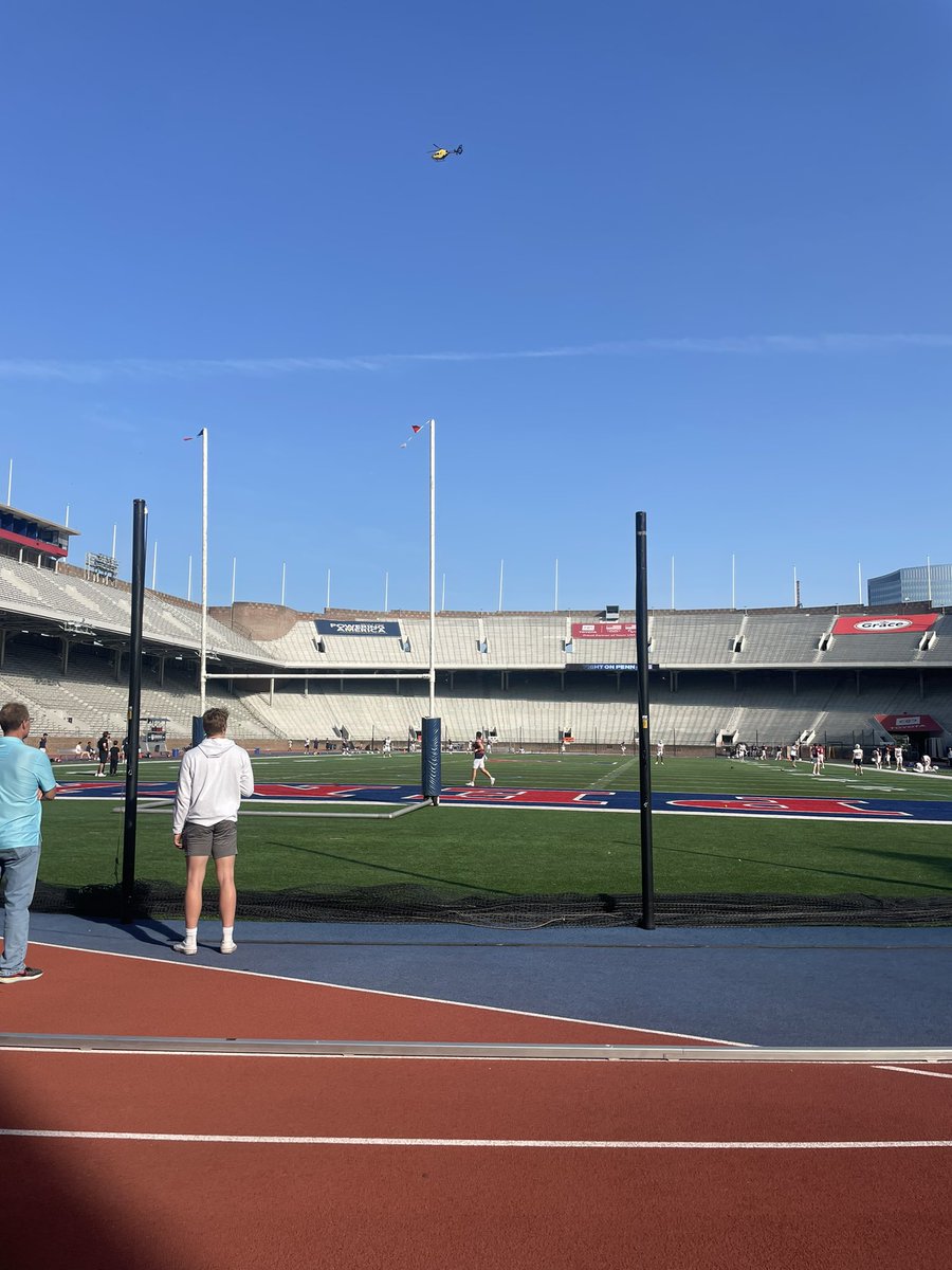 Theo Thompson tweet media